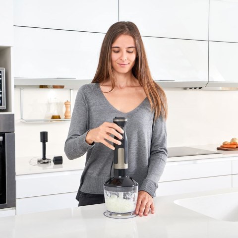 Blender ręczny Black+Decker BXHBA1500E (1500W) (WYPRZEDAŻ) Blender ręczny Black+Decker BXHBA1500E (1500W) (WYPRZEDAŻ)