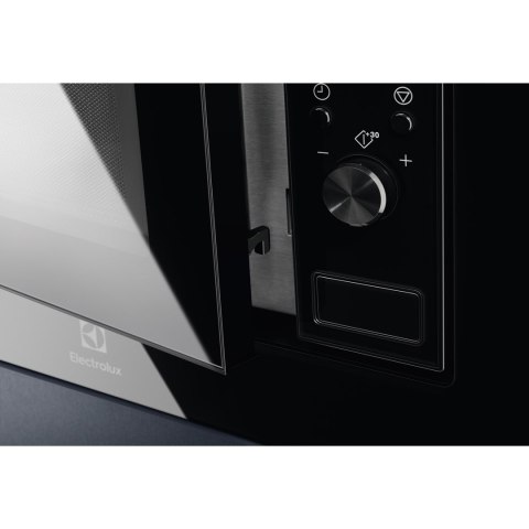 Kuchenka mikrofalowa Electrolux LMS2203EMX (700W; kolor czarny) (WYPRZEDAŻ) Kuchenka mikrofalowa Electrolux LMS2203EMX (700W; kolor czarny) (WYPRZEDAŻ)