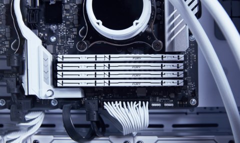KINGSTON DDR5 16GB 6400MT/s CL32 DIMM FURY Beast White EXPO KINGSTON DDR5 16GB 6400MT/s CL32 DIMM FURY Beast White EXPO