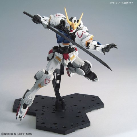 Figurka kolekcjonerska BANDAI MG 1/100 GUNDAM BARBATOS Figurka kolekcjonerska BANDAI MG 1/100 GUNDAM BARBATOS