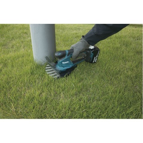 Nożyce akumulatorowe do trawy MAKITA DUM604ZX (WYPRZEDAŻ) Nożyce akumulatorowe do trawy MAKITA DUM604ZX (WYPRZEDAŻ)