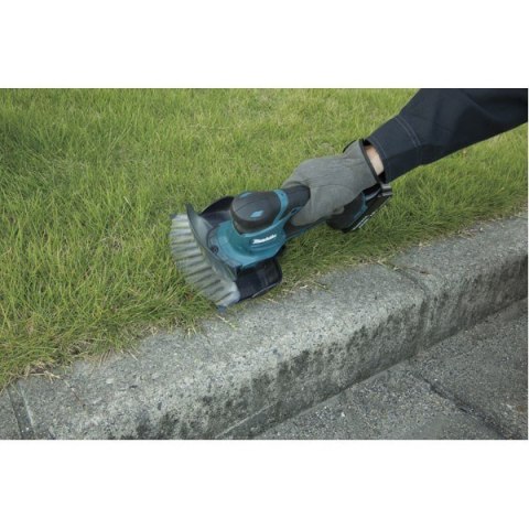 Nożyce akumulatorowe do trawy MAKITA DUM604ZX (WYPRZEDAŻ) Nożyce akumulatorowe do trawy MAKITA DUM604ZX (WYPRZEDAŻ)