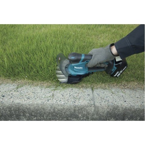 Nożyce akumulatorowe do trawy MAKITA DUM604ZX (WYPRZEDAŻ) Nożyce akumulatorowe do trawy MAKITA DUM604ZX (WYPRZEDAŻ)