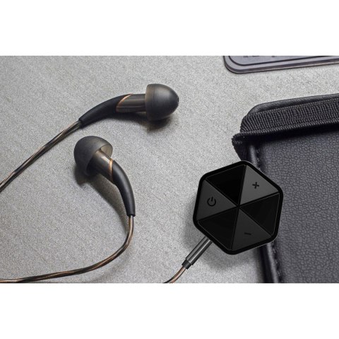 Adapter AUDIOCORE AC815 (Jack 3,5 mm - Jack ; kolor czarny) Adapter AUDIOCORE AC815 (Jack 3,5 mm - Jack ; kolor czarny)