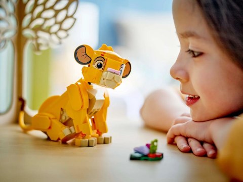 LEGO Disney 43243 Król Lew — Lwiątko Simba LEGO Disney 43243 Król Lew — Lwiątko Simba
