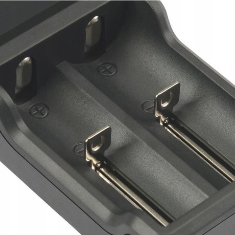 XTAR Ładowarka do akumulatorów cylindrycznych Li-ion / Ni-MH AA / AAA / 18650 Xtar VC2